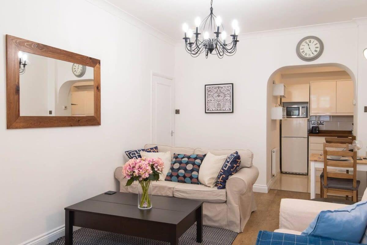 Stylish Apartment Close To The Sea Brighton Exterior photo